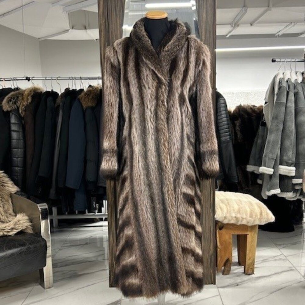 RACOON DROP SKIN - VERY NICE FIT & QUALITY - WAS 5999 NOW ONLY 1795 - SIZE L